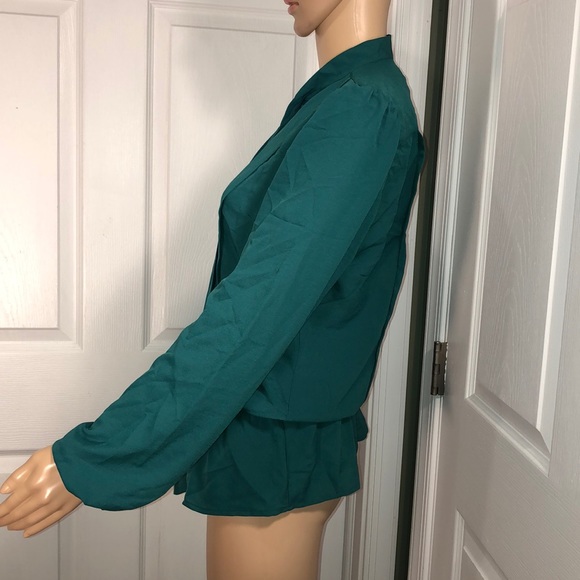 Bisou Bisou Michele Bohbot Green Top. NWT. XS - Picture 4 of 10